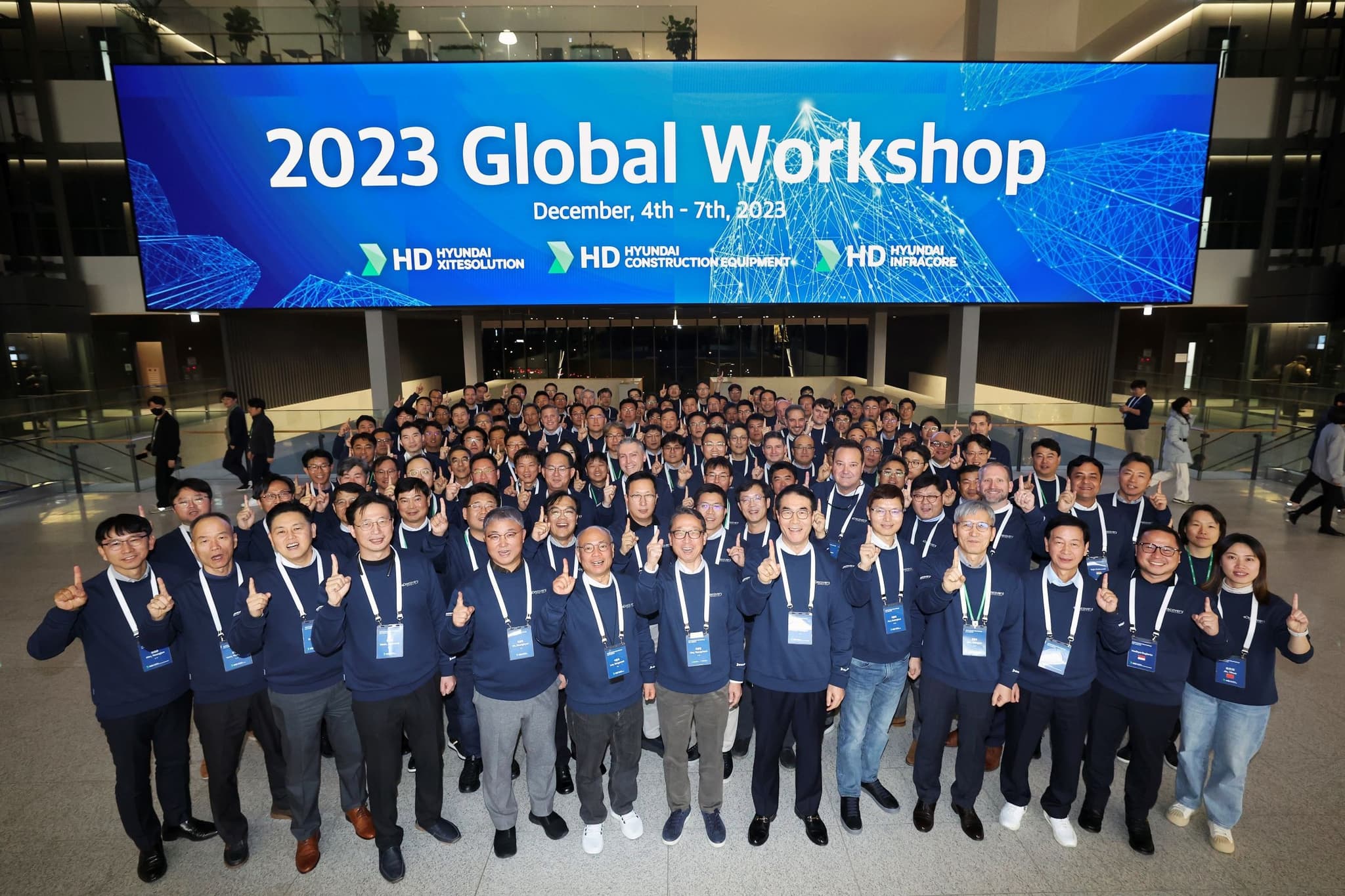 HD Hyundai’s Construction Equipment Division to host a meeting of expatriate employees from all over